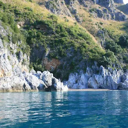 Kalimaka Bed and Breakfast Scario